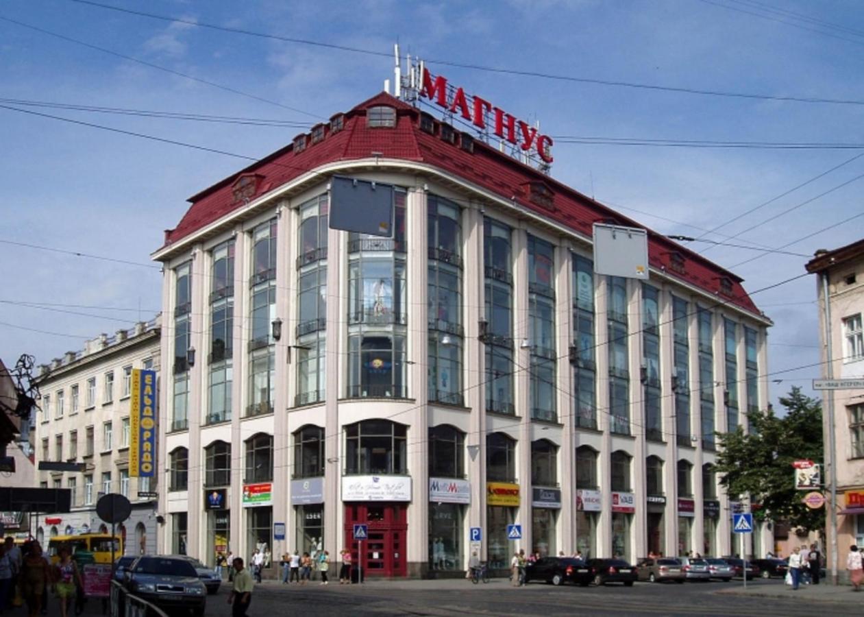 Невеликі Апартаменти-Смарт В Центральній Частині Біля Тц Магнус Lviv Buitenkant foto